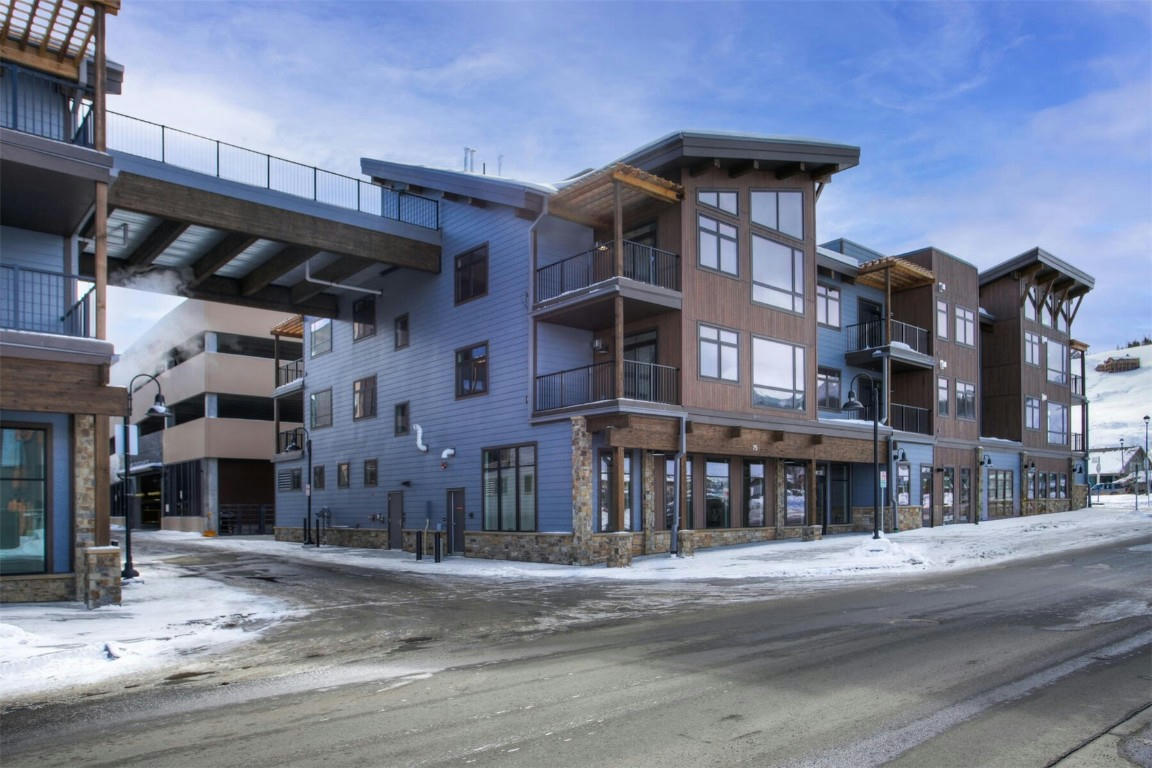 75 4TH ST # 206, SILVERTHORNE, CO 80498, photo 1 of 33