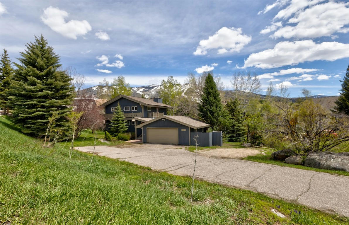 1546 MARK TWAIN CT, STEAMBOAT SPRINGS, CO 80487, photo 1 of 42
