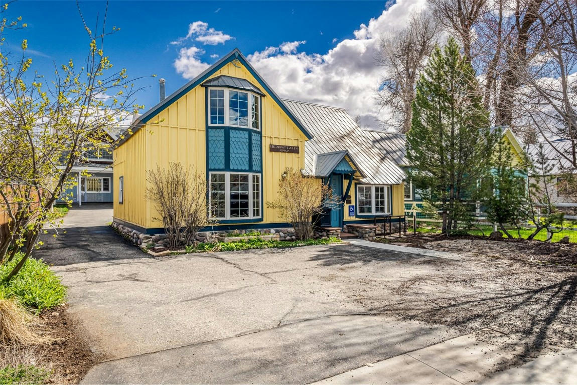 634 OAK ST # A, STEAMBOAT SPRINGS, CO 80487, photo 1 of 23